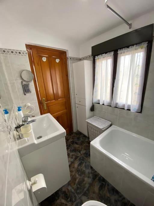 La Casa De Anita Y Jose Villa Colunga Ngoại thất bức ảnh